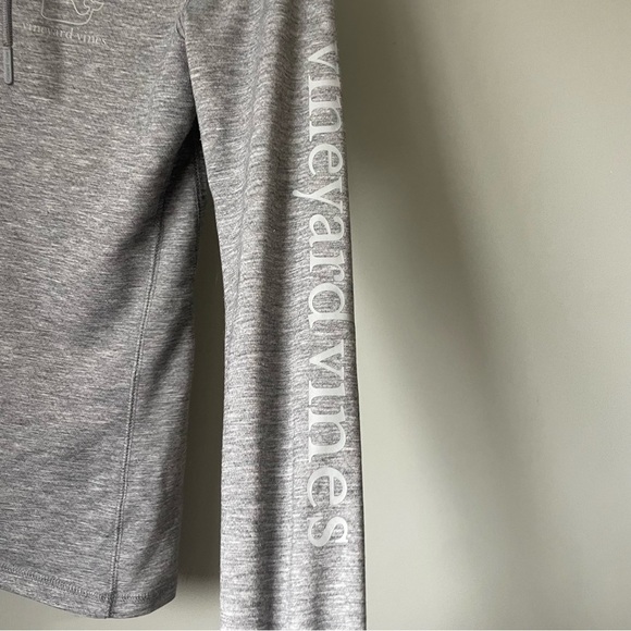 Vineyard VINES PERFORMANCE GREAT ACTIVE WEAR HOODED SHIRT XXS - Picture 9 of 9